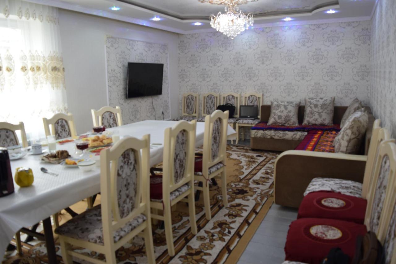 Naryn Guest House Exterior photo