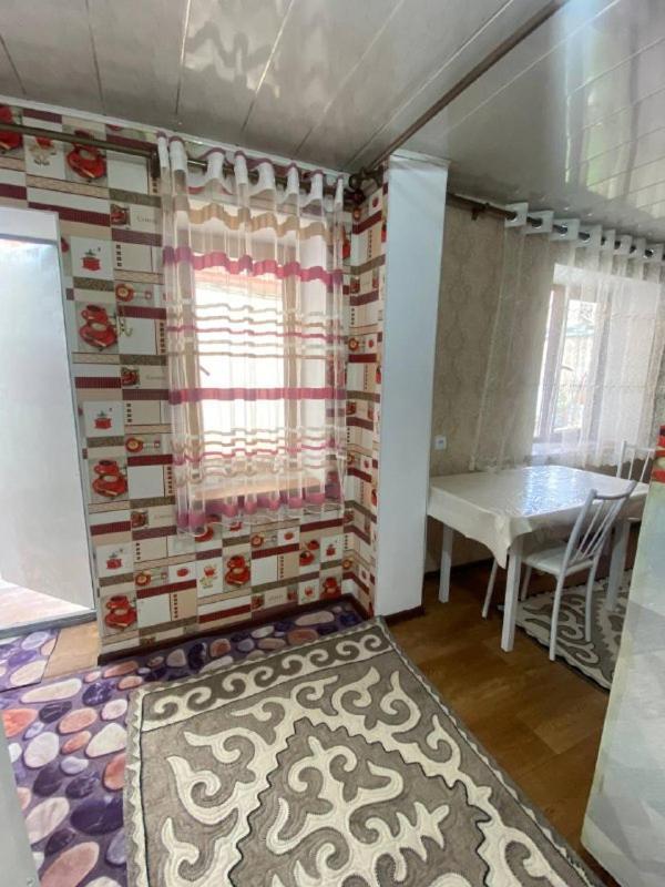 Naryn Guest House Exterior photo